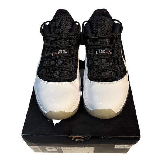 Jordan 11 Low Tuxedo Size 9.5 (528895 110)