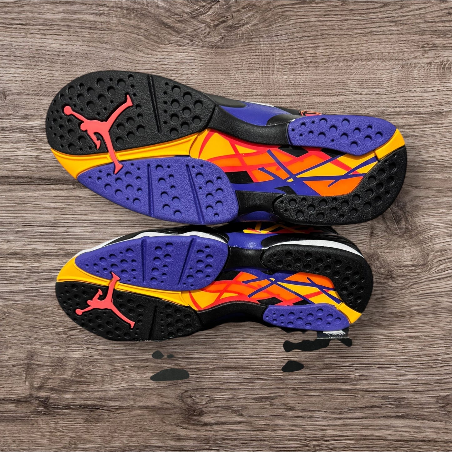 DS Jordan 8 3Peat Size 9 (305381 142)