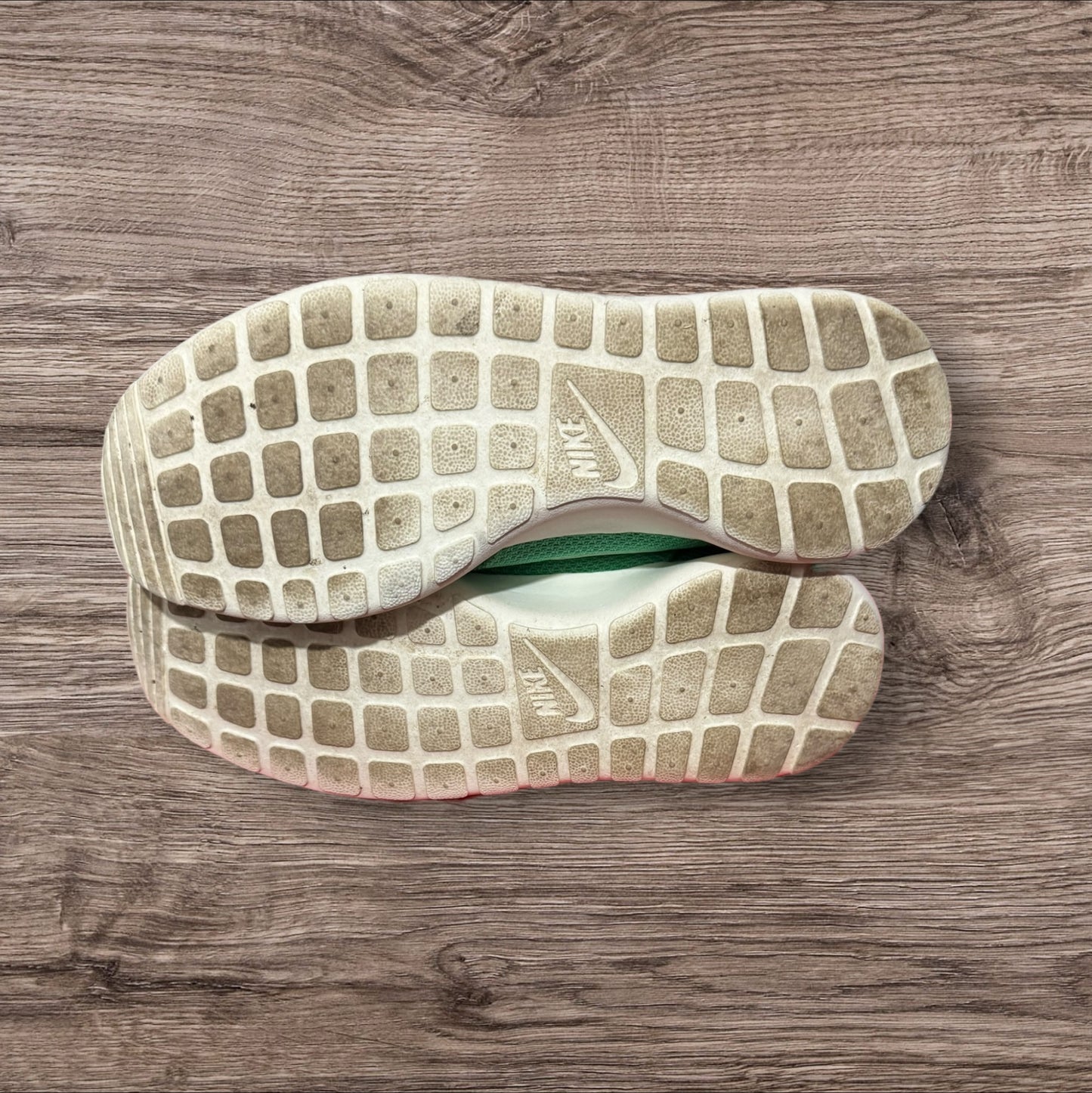 Nike Roshe Gamma Green Size 9.5 (No Box 511881-310)