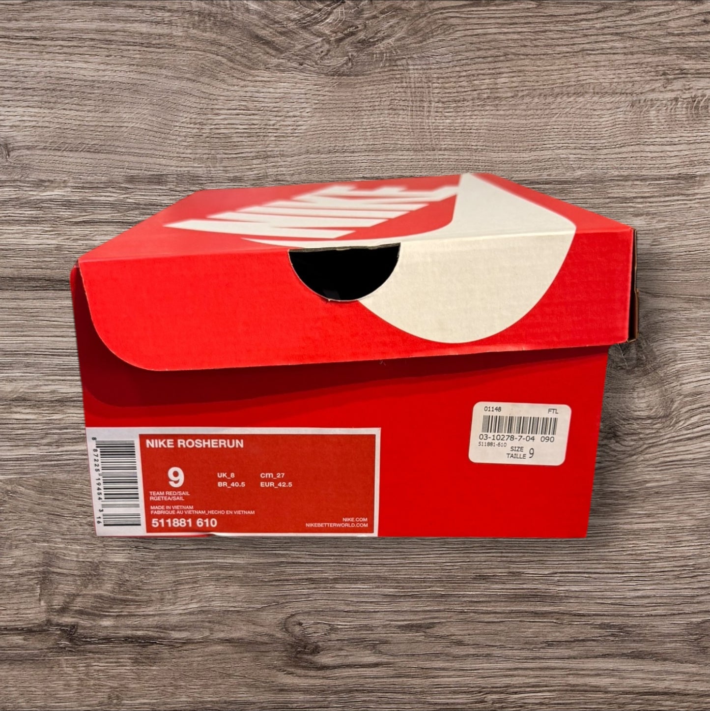 DS Nike Rosherun Burgundy Size 9 (511881 610)