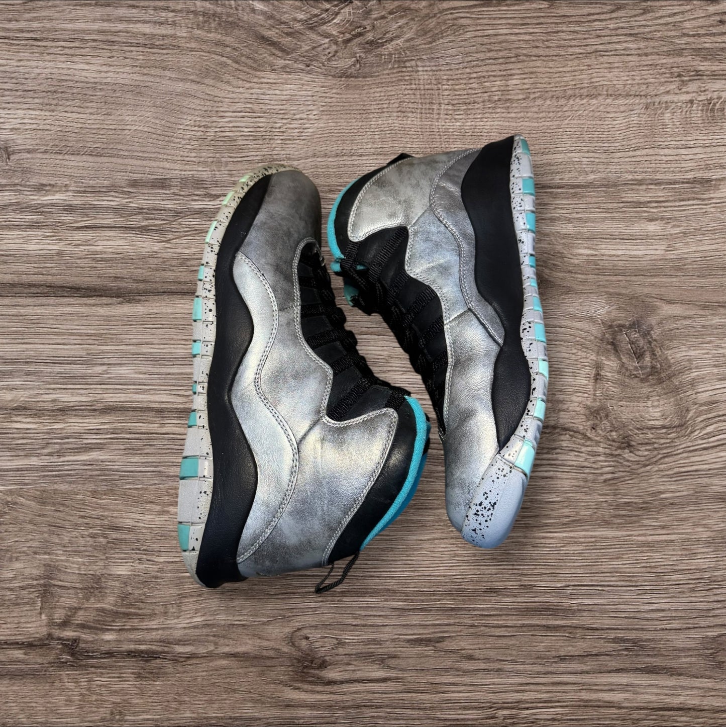 Jordan 10 Liberty Size 11 (705178-045)