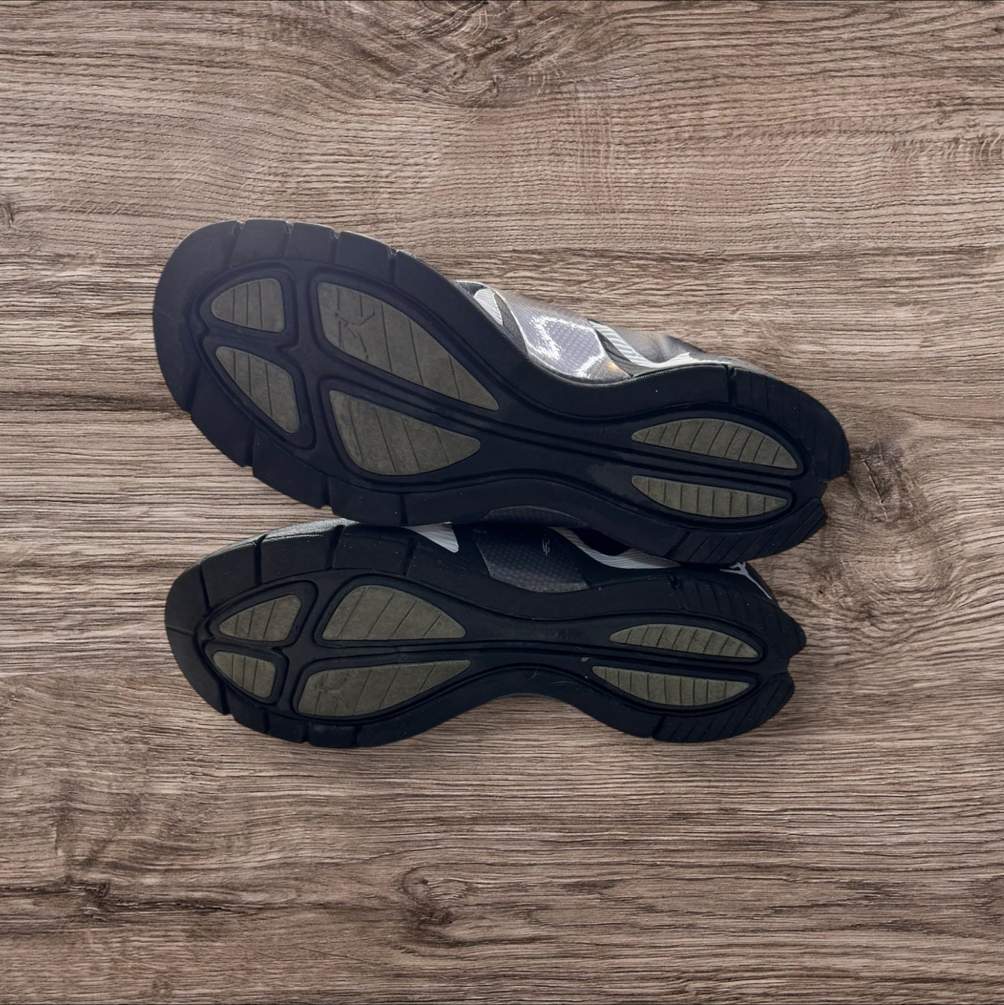 Jordan Alpha Trunner Size 9 (407582-001)