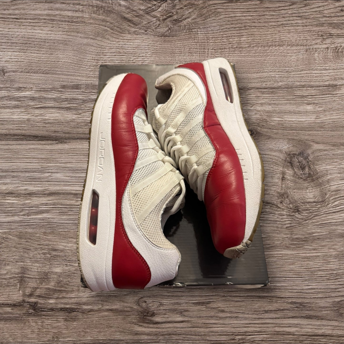 Jordan CFMT Viz Air 11 Cherry Size 9.5 (416543 101)