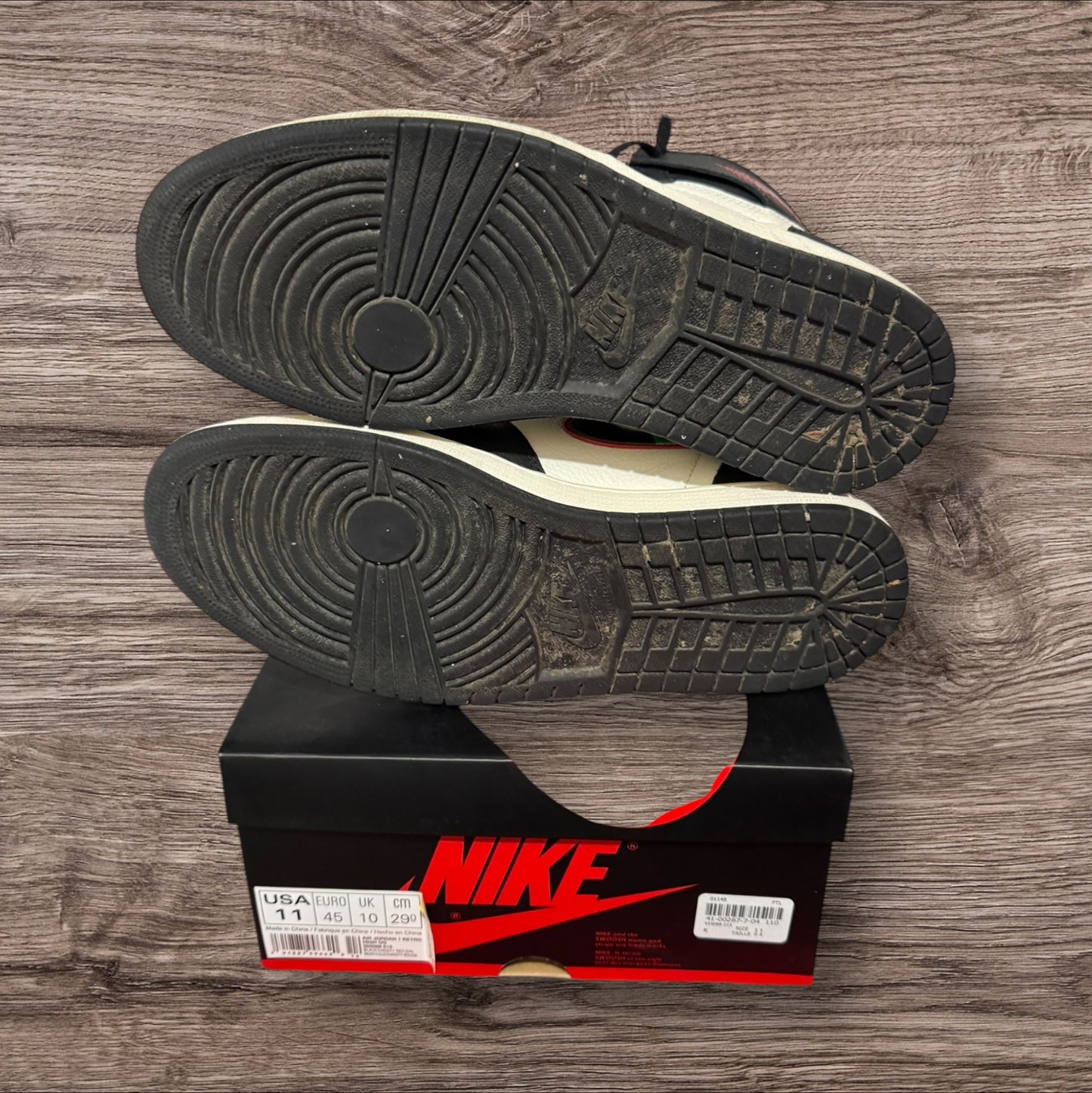 Jordan 1 High Sports Illustrated Size 11 (555088 015)