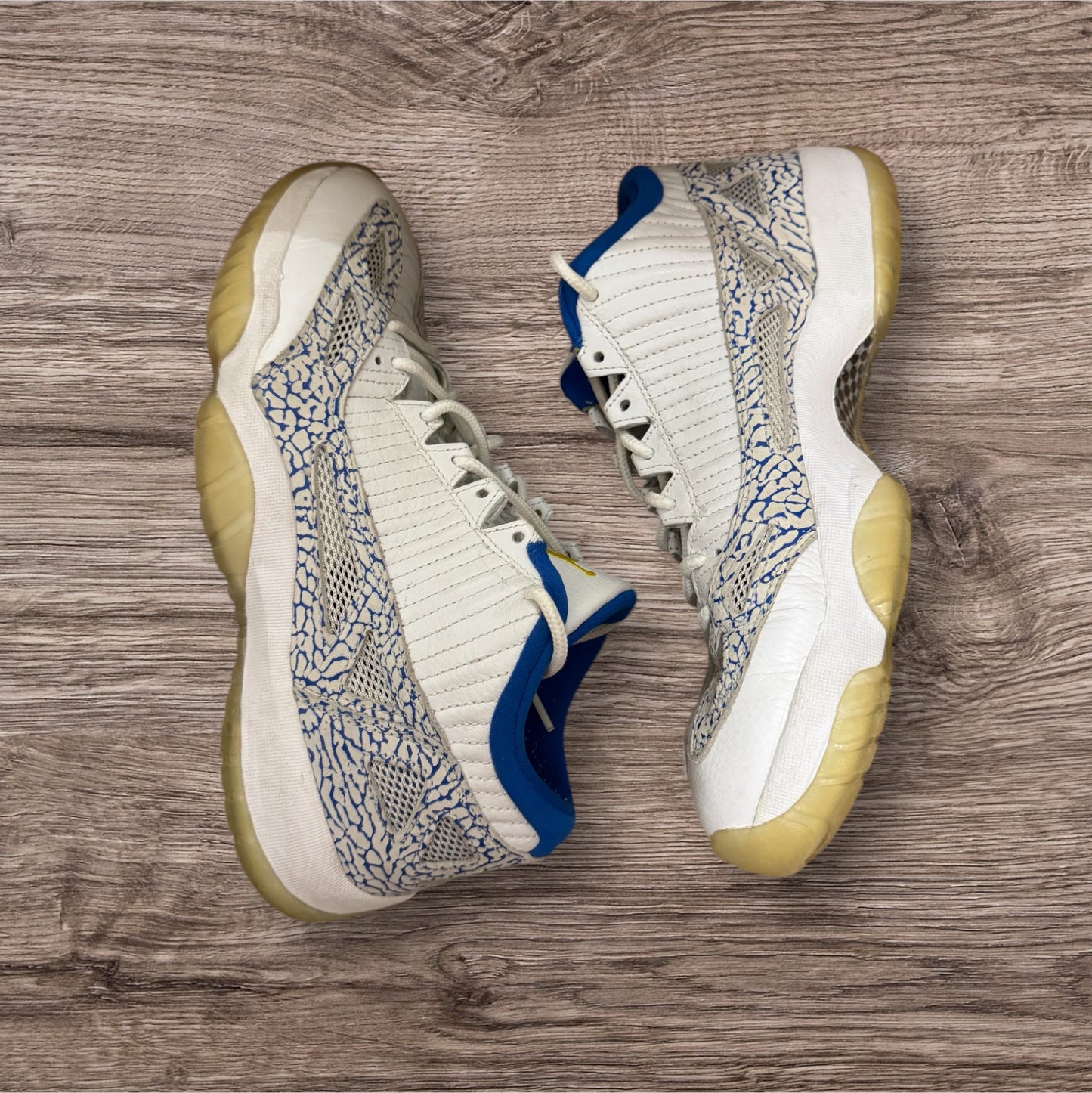 Jordan 11 Low IE Argon Blue 10.5 (No Box 306008-172)