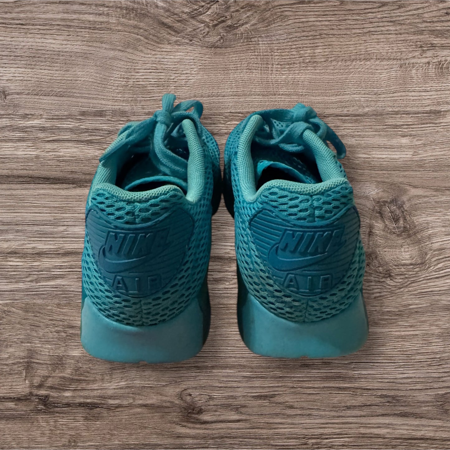 Woman Nike Air Max 90 Ultra Size 7 (725061 401)