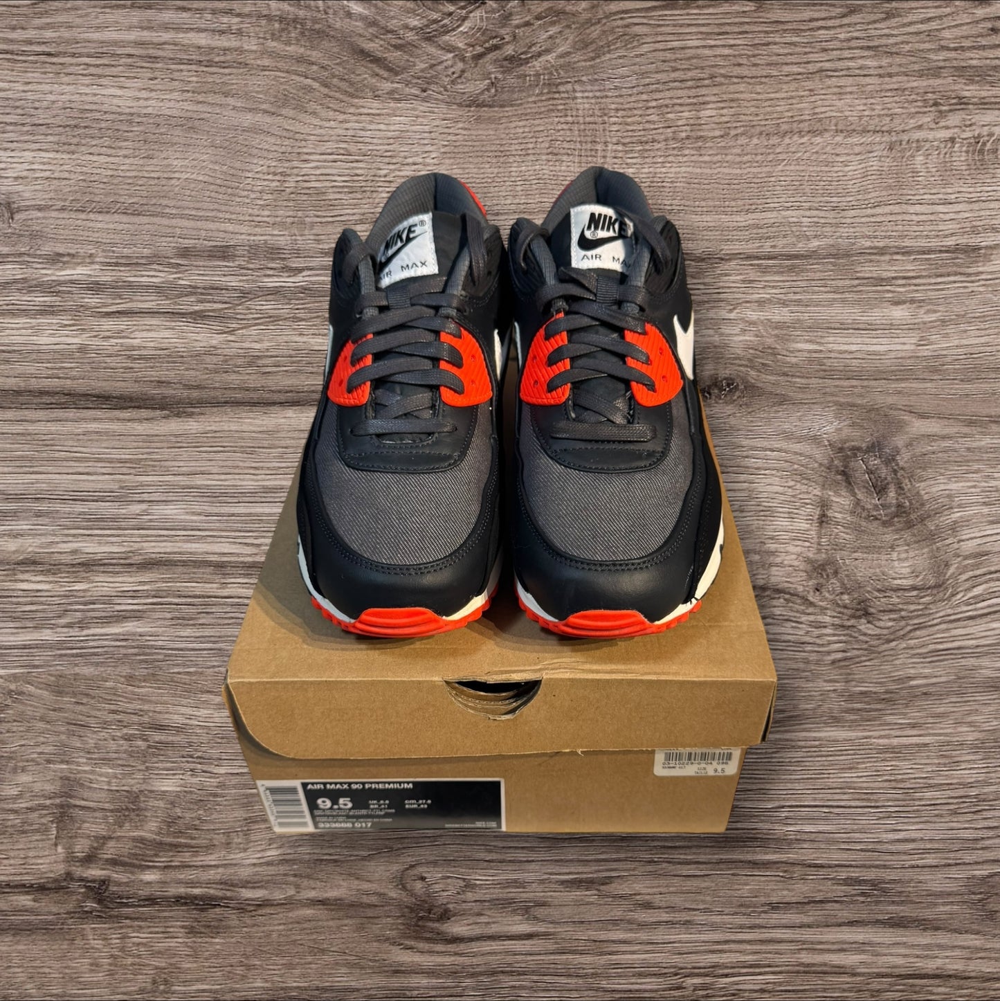 Nike Air Max 90 Dark Grey Crimson Size 9.5 (333888 017)