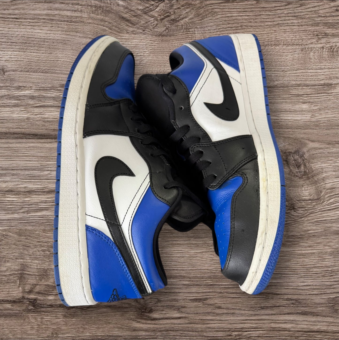 Jordan 1 Low Royal Toe Size 10.5 (CQ9446 400)