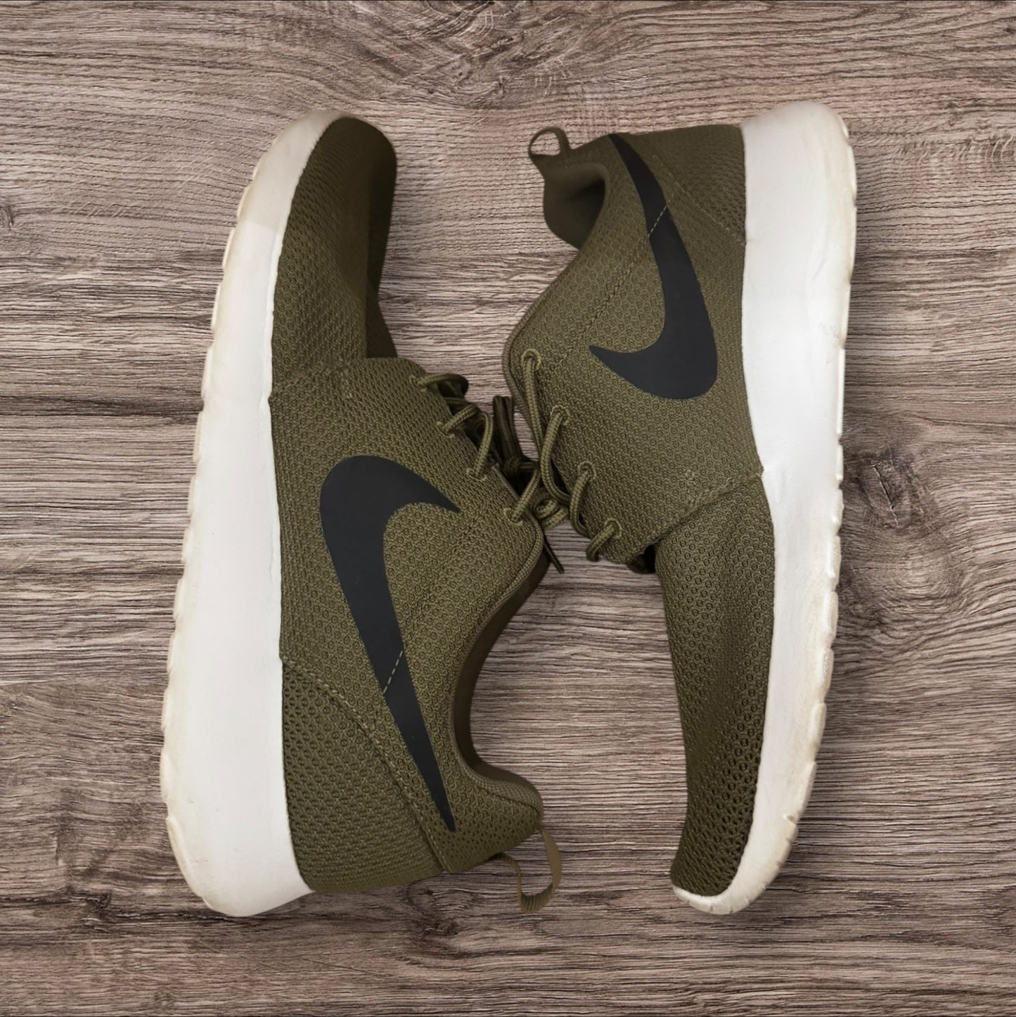 Nike Roshe Iguana Size 9.5 (No Box 511881-201)