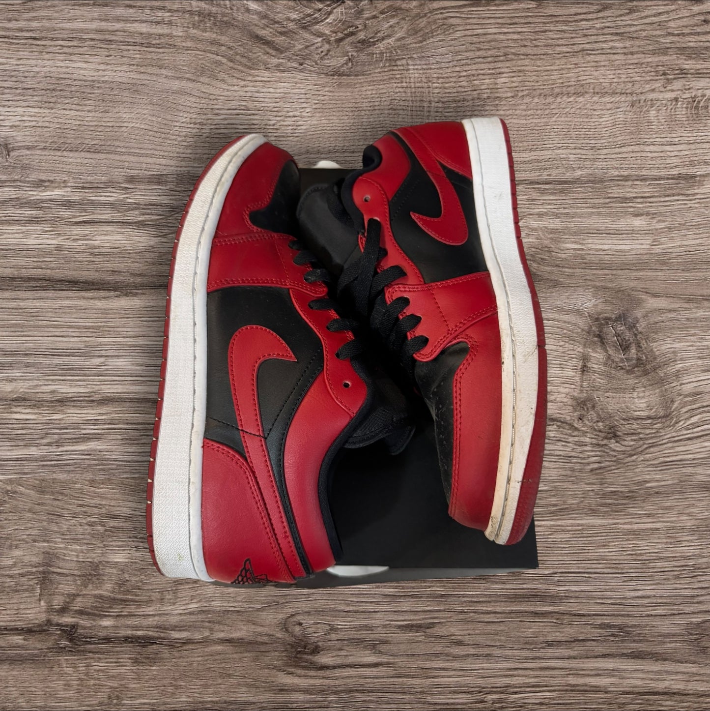 Jordan 1 Reverse Bred Size 10.5 (553558 606)