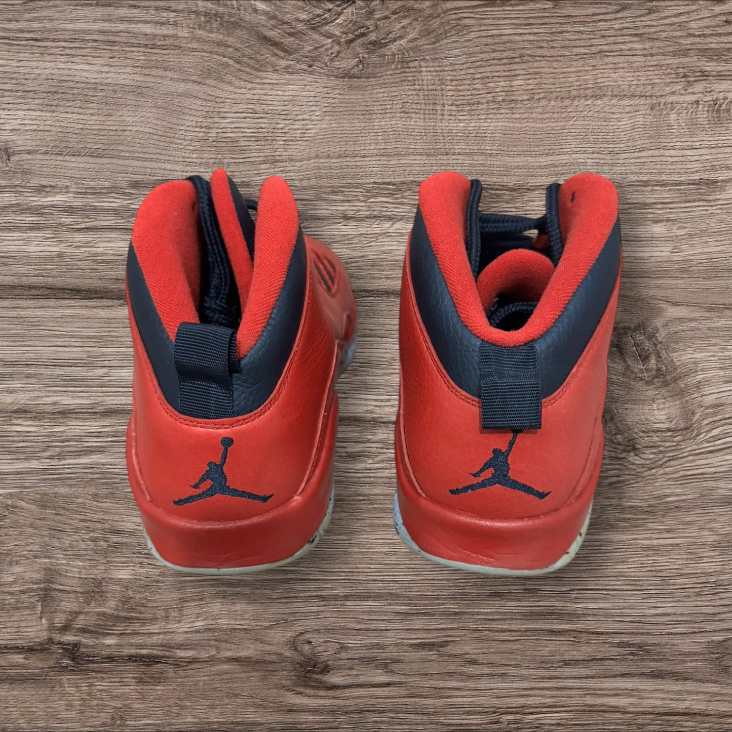 Jordan 10 Bulls Over Broadway Size 9 (No Box 705178-601)