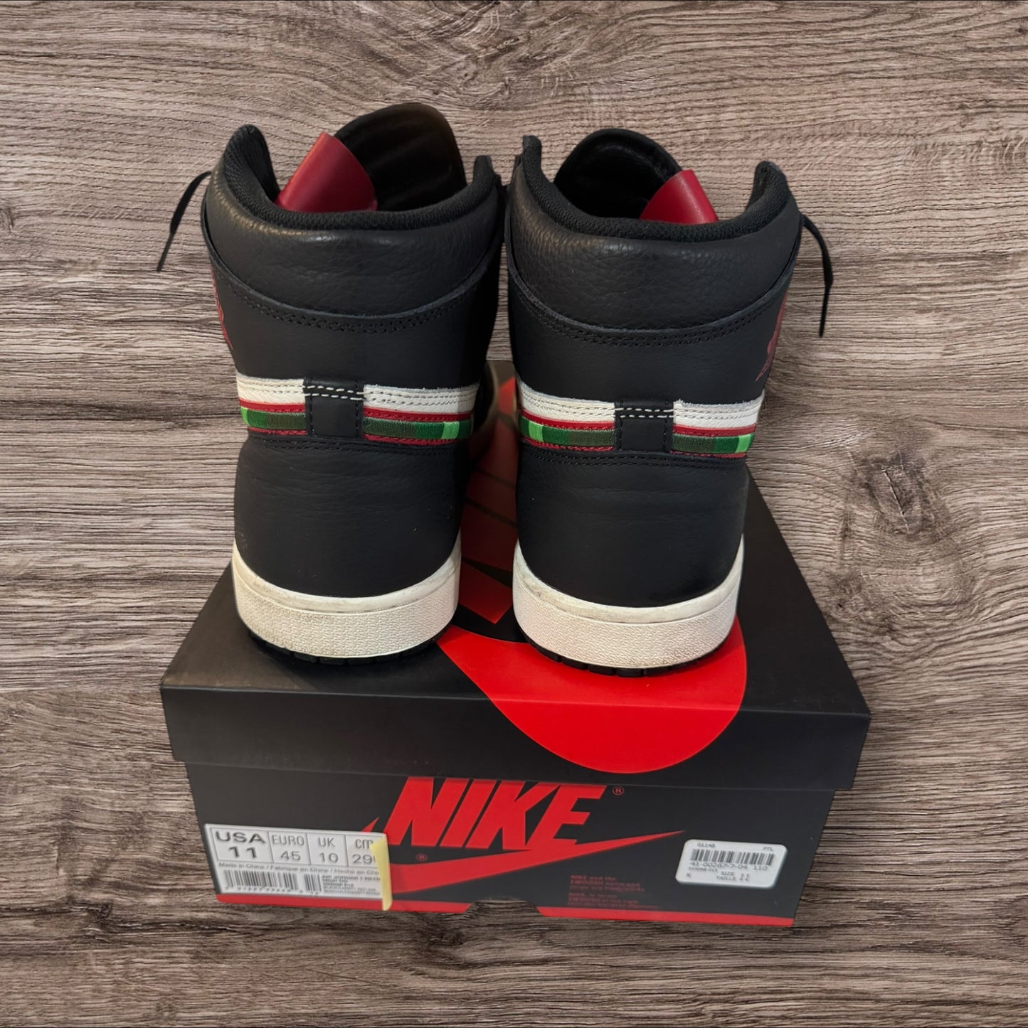 Jordan 1 High Sports Illustrated Size 11 (555088 015)