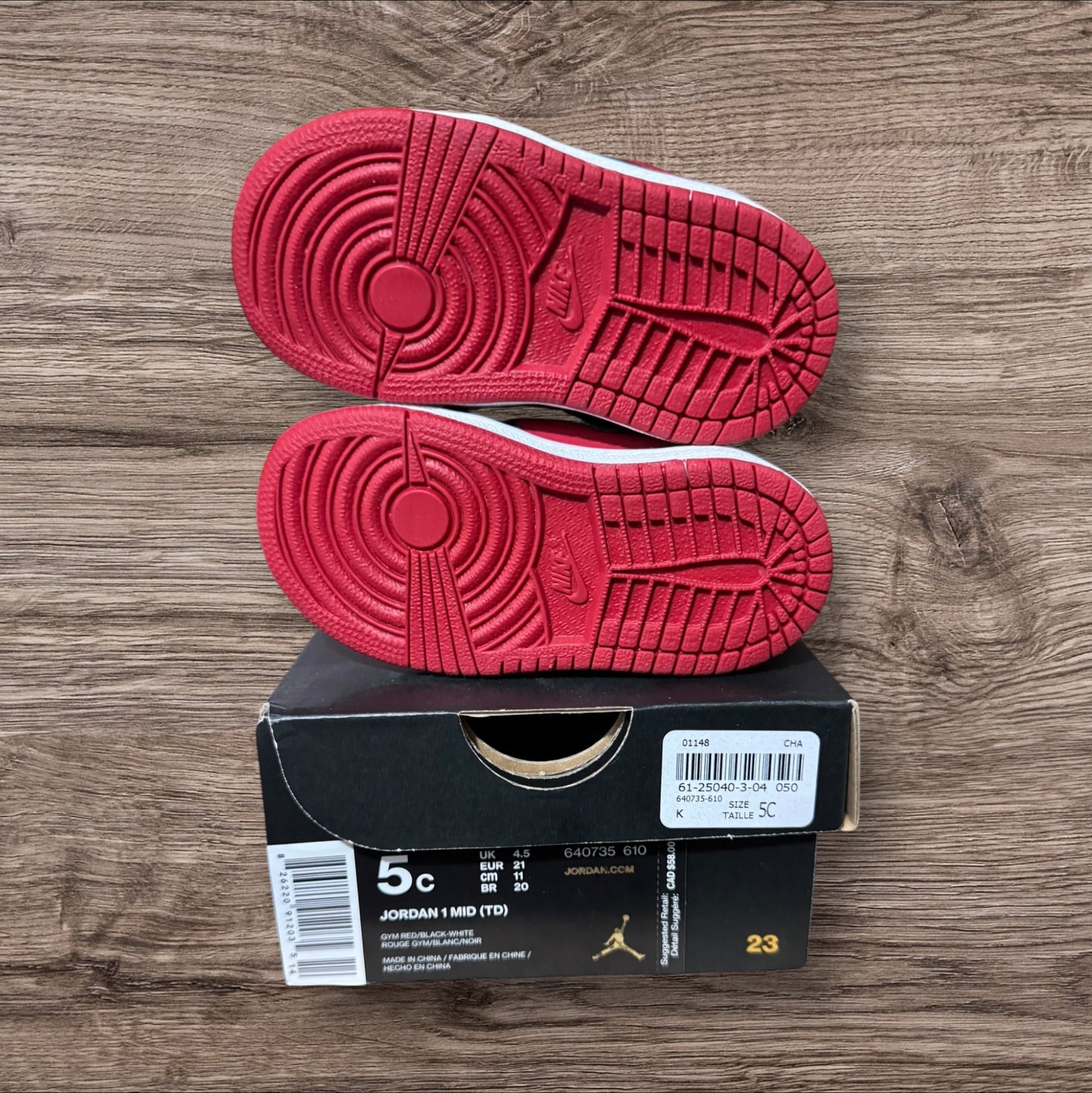 DS Infant Jordan 1 Mid Bred Size 5C (640735 610)