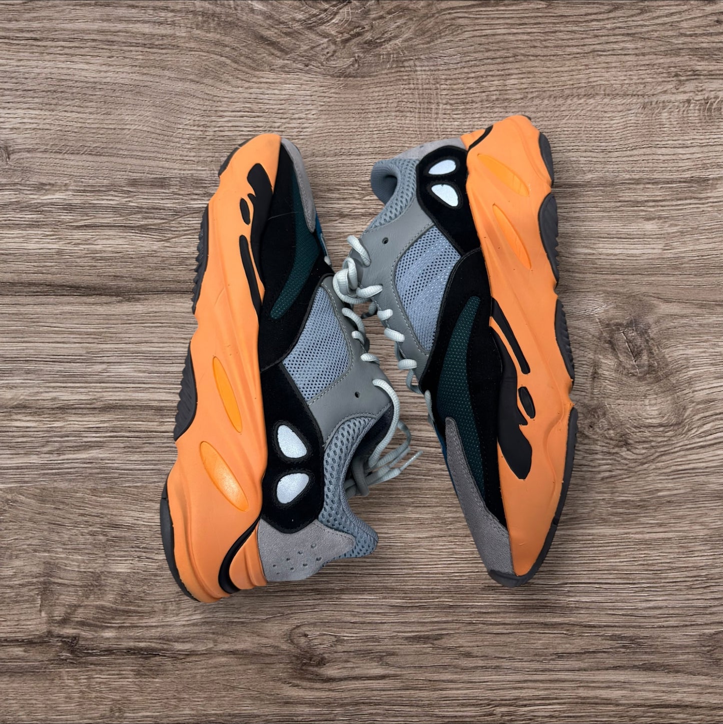 Adidas Yeezy 700 Wash Orange Size 12 (GW0296)
