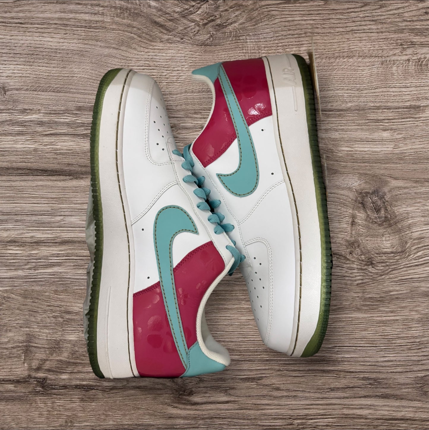 DS Air Force 1 Low Pink Hawaiian Gold Size 13 (Box Damage 315122 141)