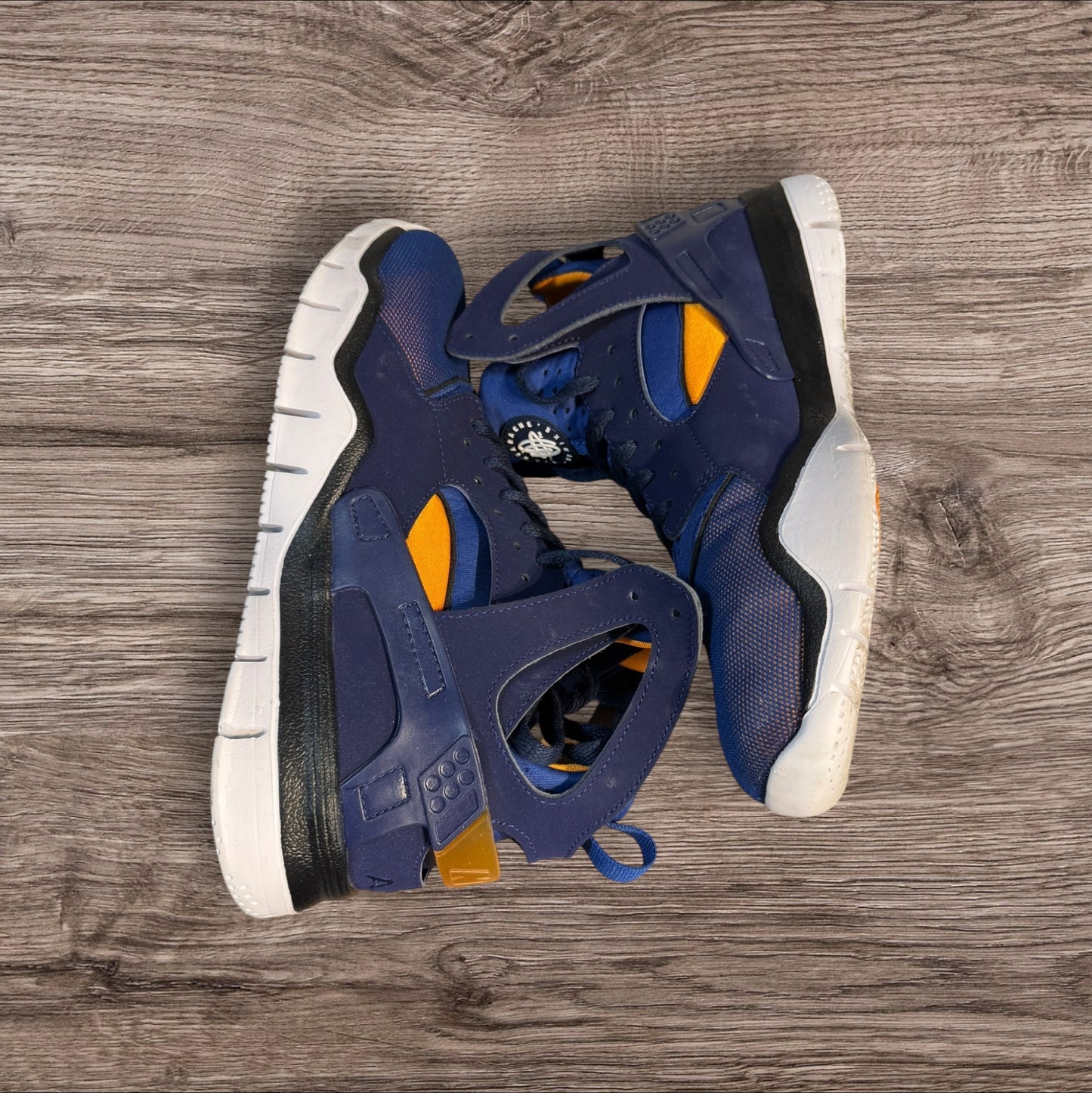 Nike Huarache Bball Navy Size 9.5 (488054 408)