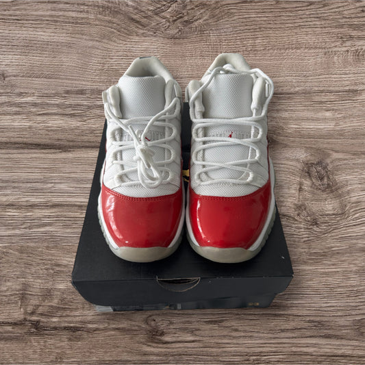 GS Jordan 11 Low Cherry Size 5Y (528896 102)