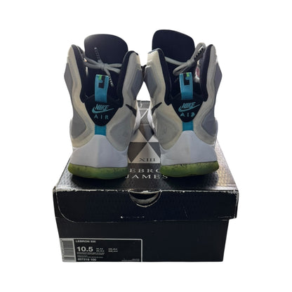 Nike LeBron 13 Commander Force Size 10.5 (807219 100)