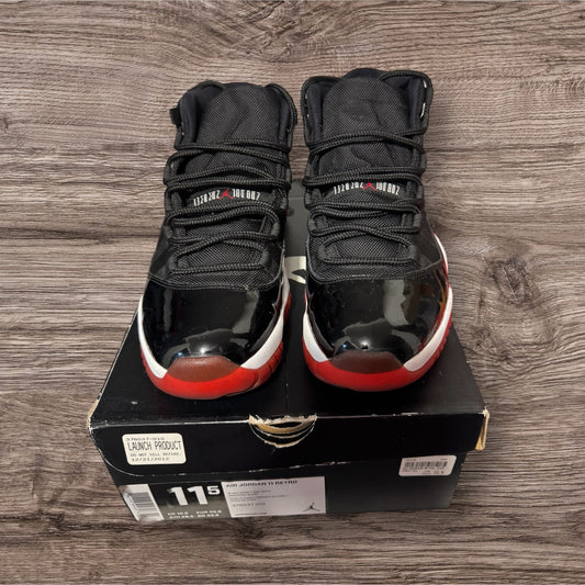 Jordan 11 Playoffs (2012) Size 11.5 (378037 010)