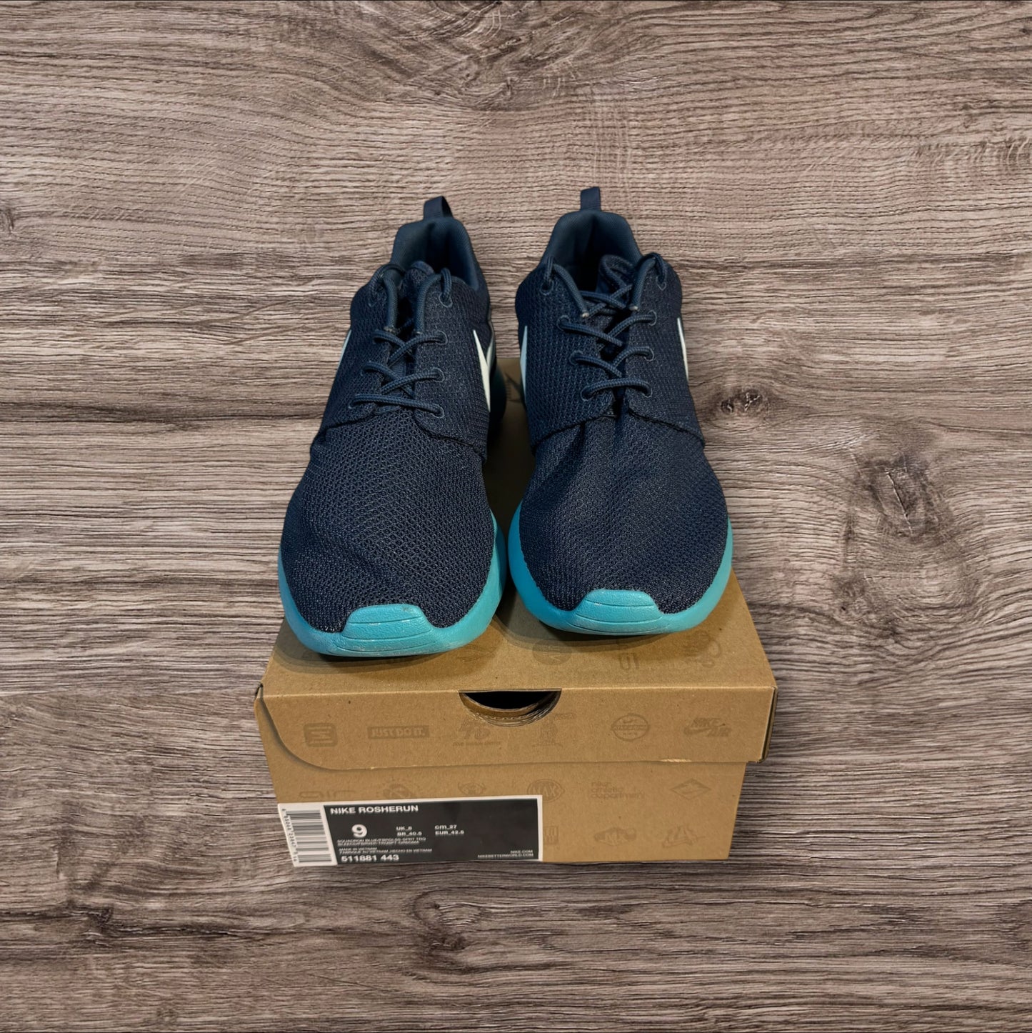 DS Nike Rosherun Navy Size 9