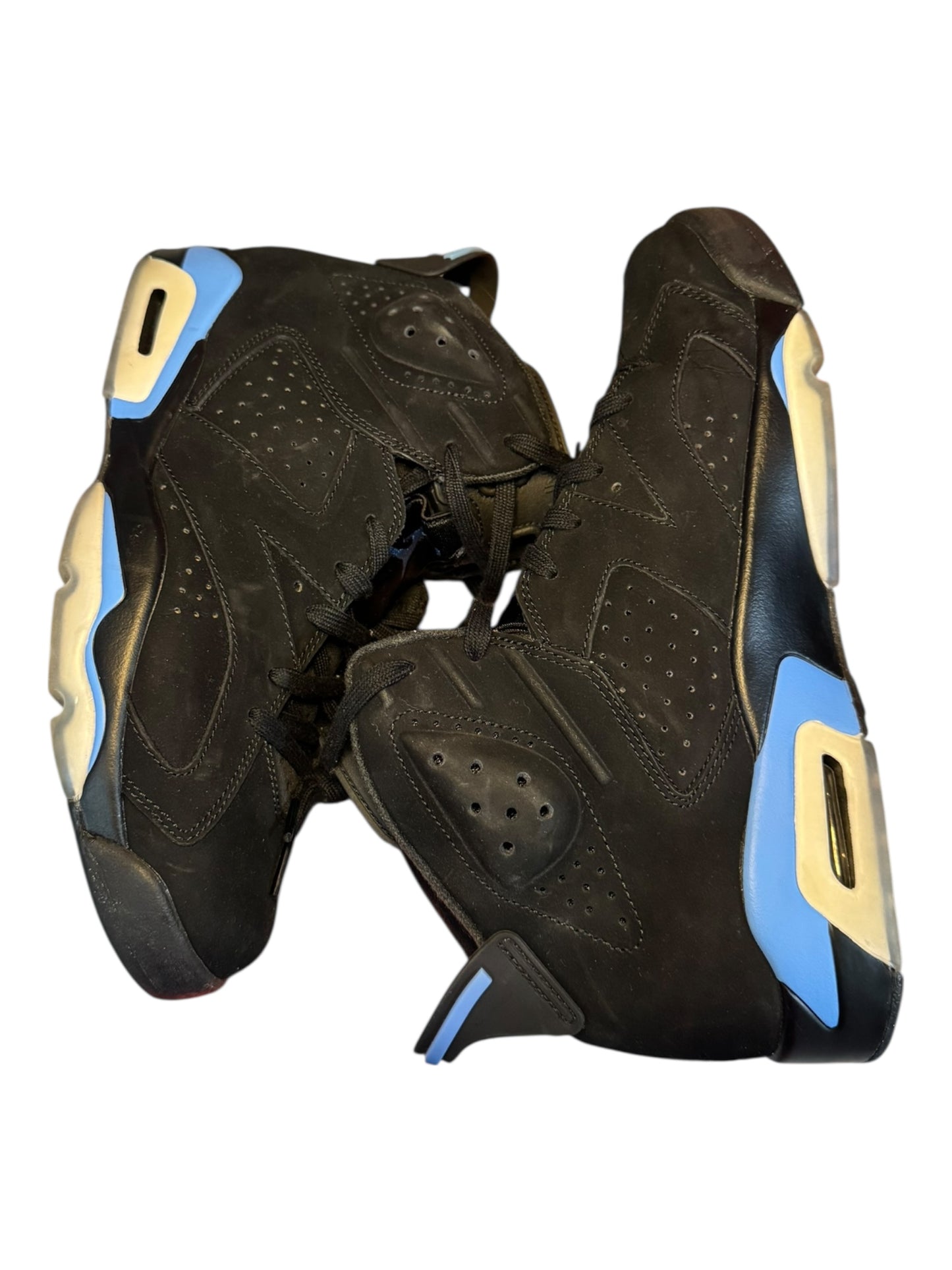 Jordan 6 UNC Size 10.5 (384664 006)