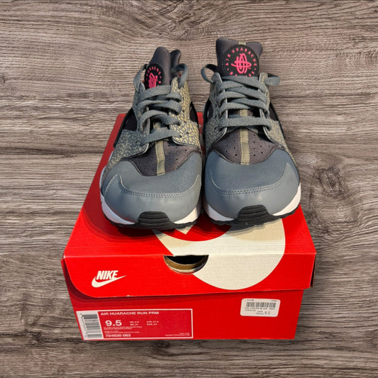 Nike Huarache Safari Size 9.5 (704830 062)