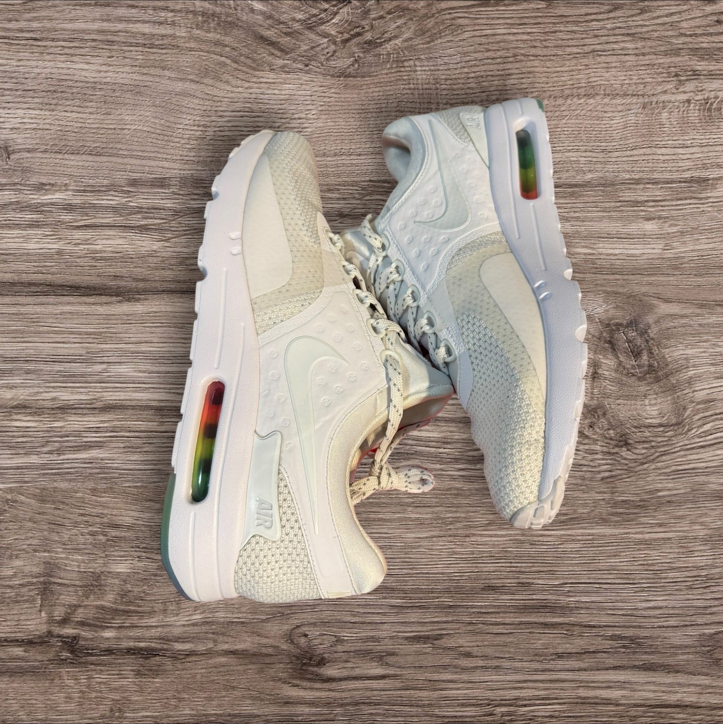 Nike Air Max Zero Be True Size 9.5 (789695 101)