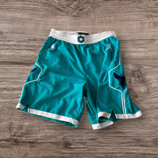 NBA Charlotte Hornets Shorts Size Large