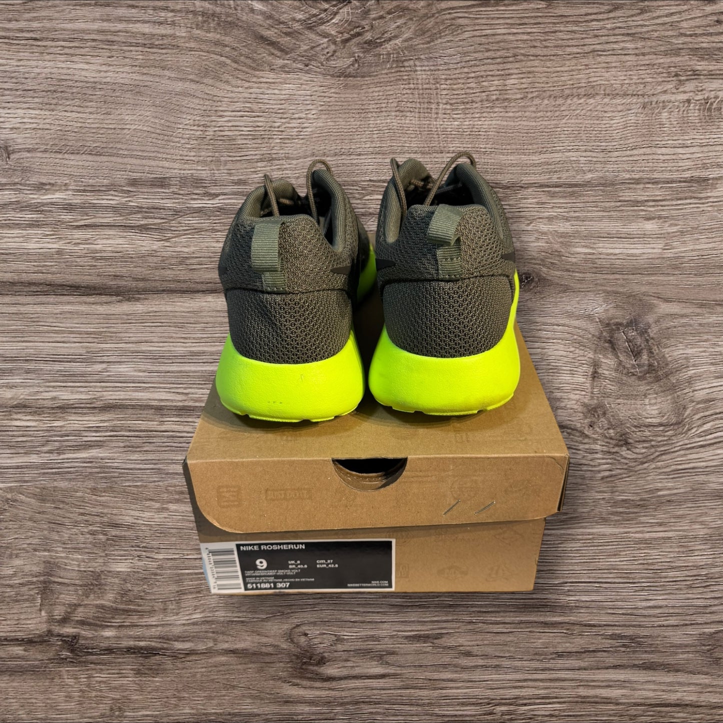 Nike Rosherun Volt Size Size 9 (511881 307)