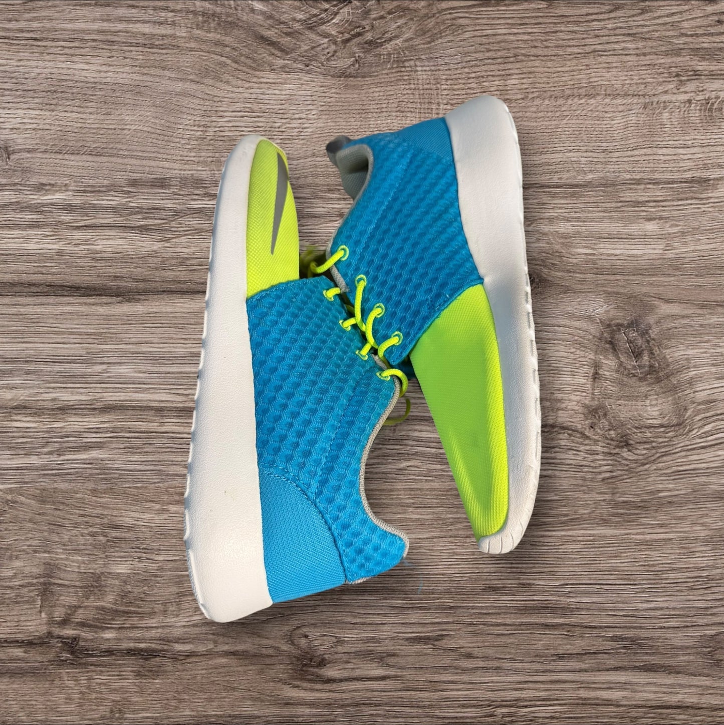 Nike Rosherun Sprite Size 9 (580573 401)