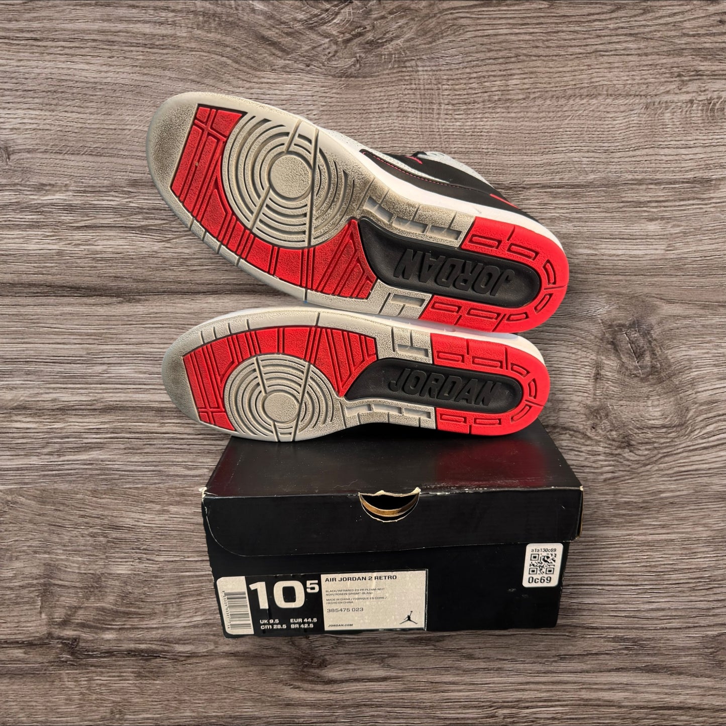 Jordan 2 Infrared Size 10.5 (385475-023)