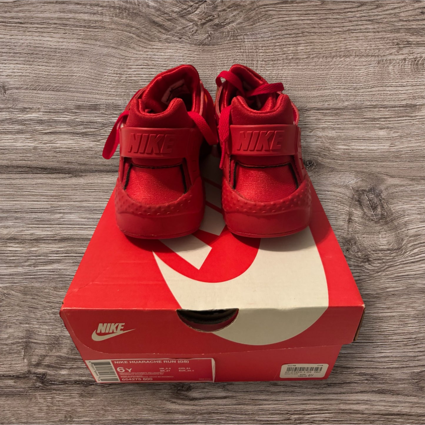 Grade School Huarache Triple Red Size 6Y (654275 600)