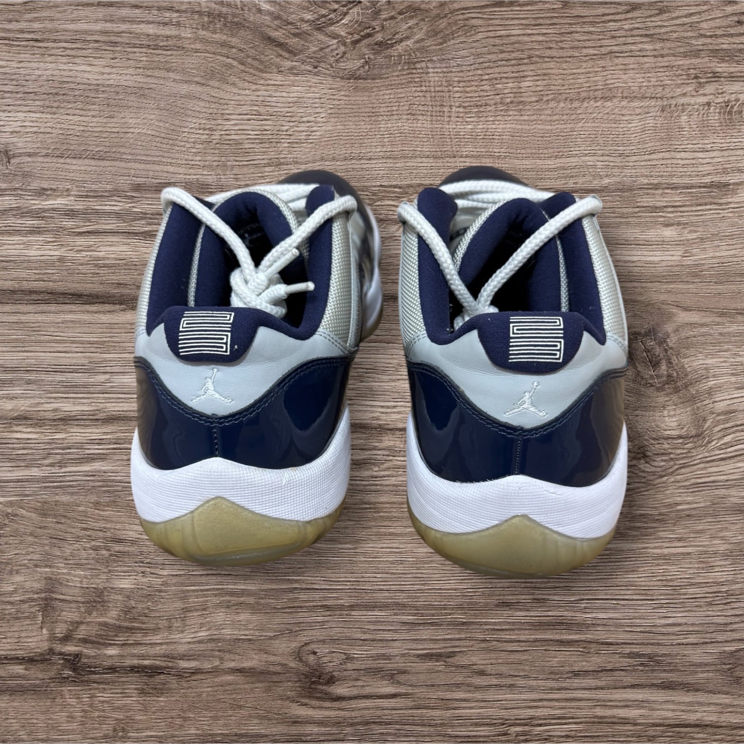 Jordan 11 Low Georgetown No Box Size 11.5 (No Box 528895-007)