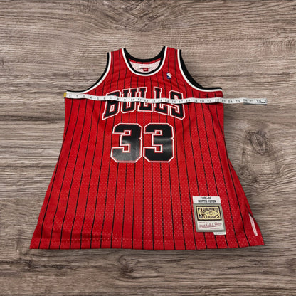 Mitchell & Ness Red Chicago Bulls Pin Stripe Scottie Pippen Jersey Size L