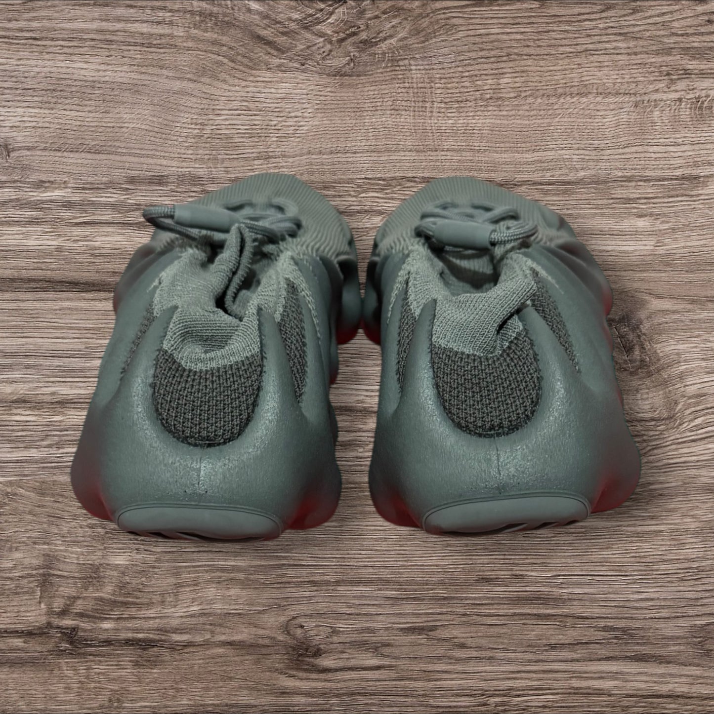 DS Adidas Yeezy Boost 450 Stone Marine Size 9.5 (IG5530)