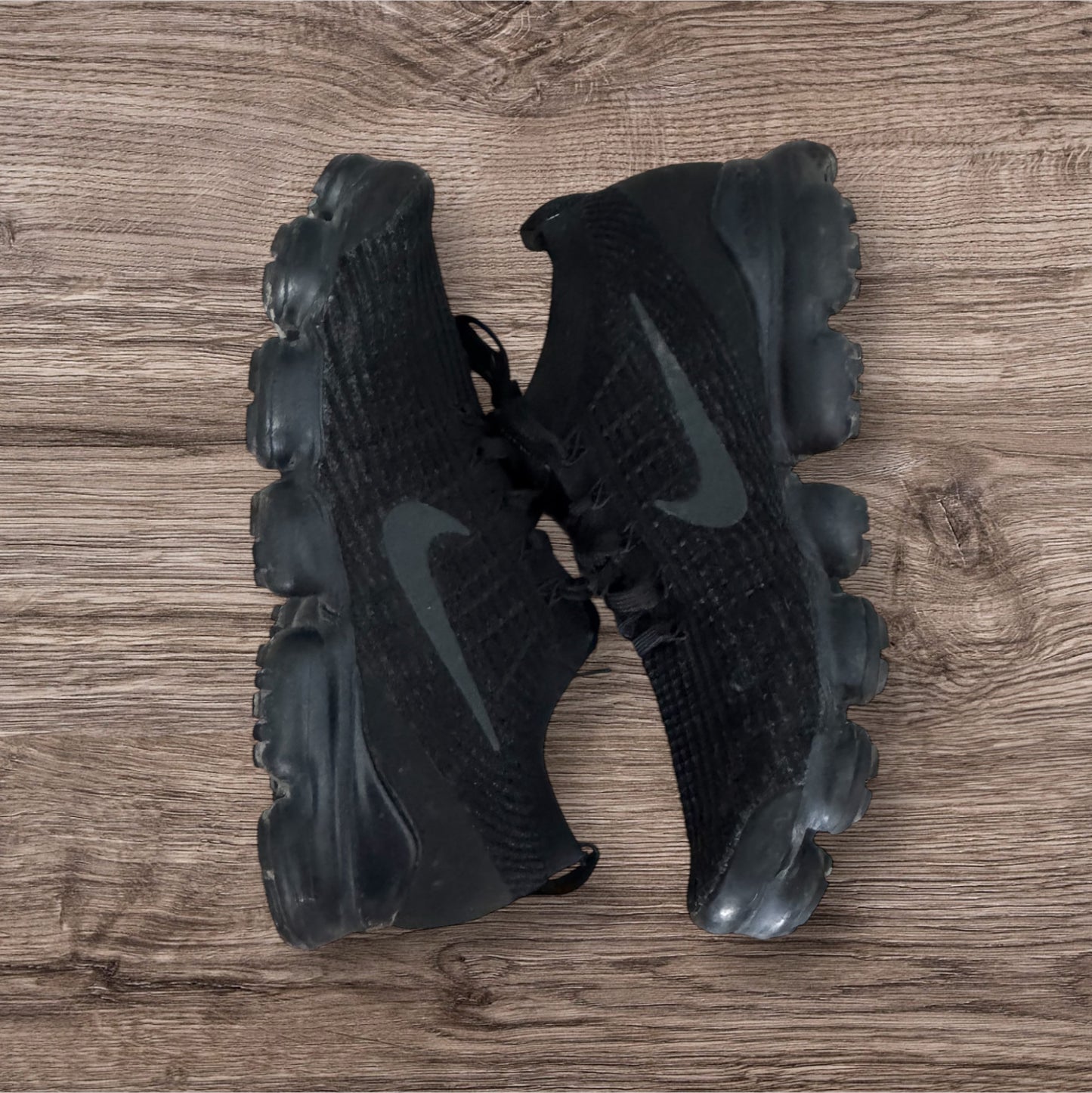Nike Vapormax Flyknit Triple Black Size 10.5 (AJ6900 004)