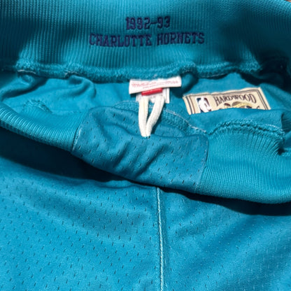 Mitchell & Ness Charlotte Hornets Throwback Authentic Shorts Size L
