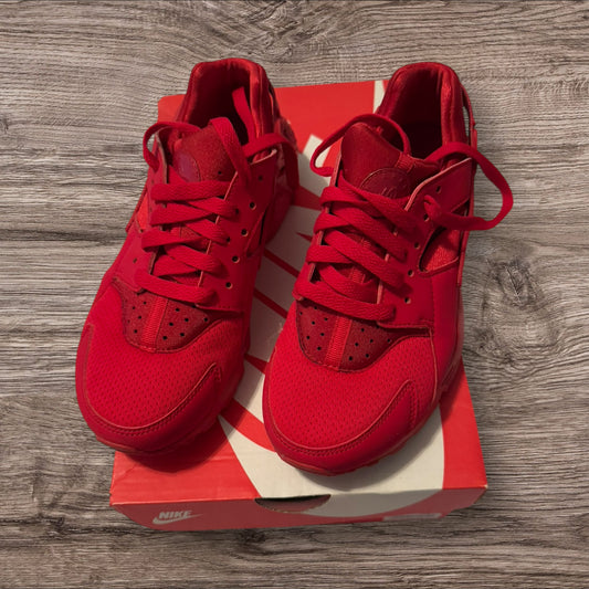Grade School Huarache Triple Red Size 6Y (654275 600)