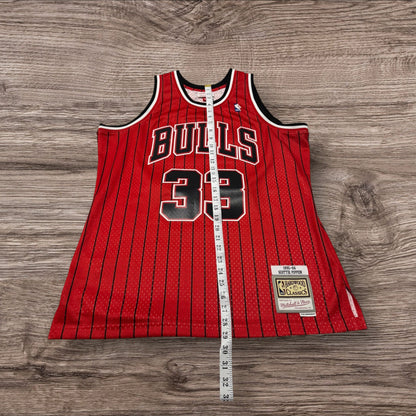 Mitchell & Ness Red Chicago Bulls Pin Stripe Scottie Pippen Jersey Size L