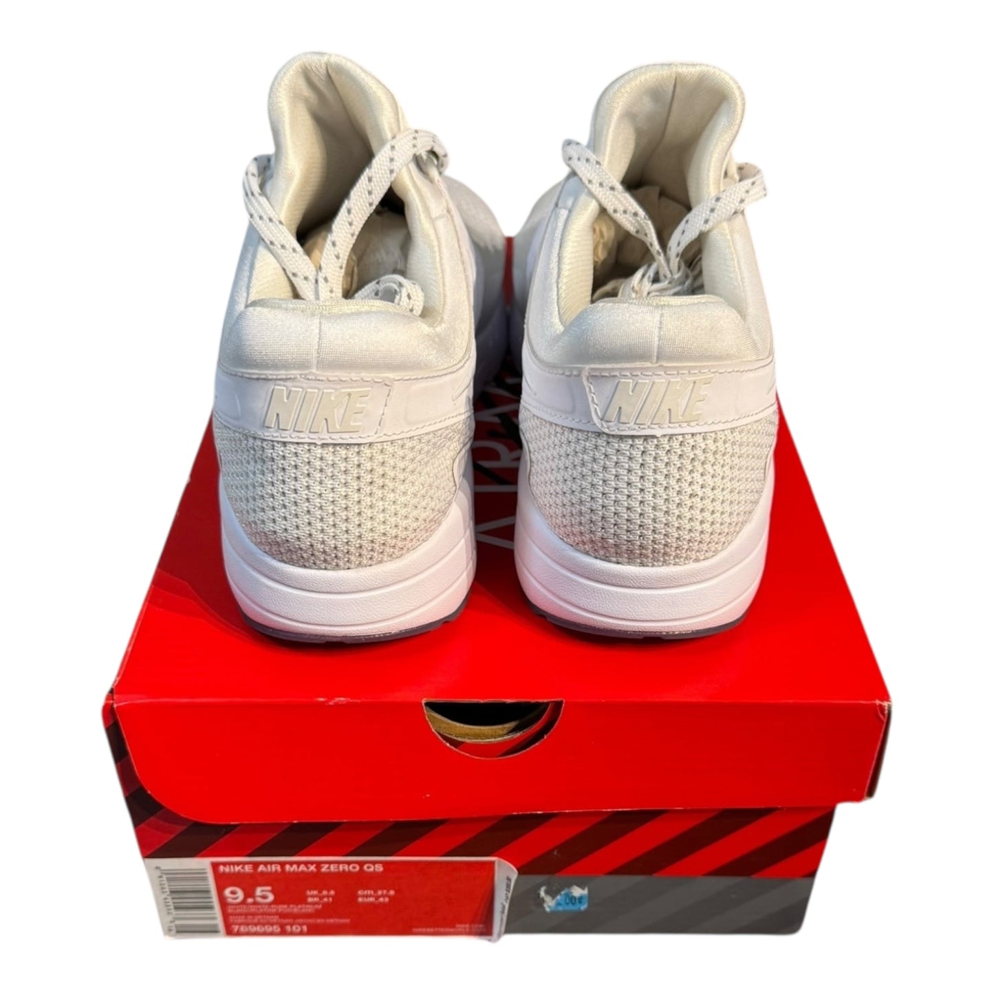 DS Nike Air Max Zero Be True Size 9.5 (789695 101)