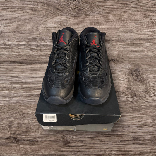 Jordan 11 Low IE Referee Size 9.5 (306008 003)