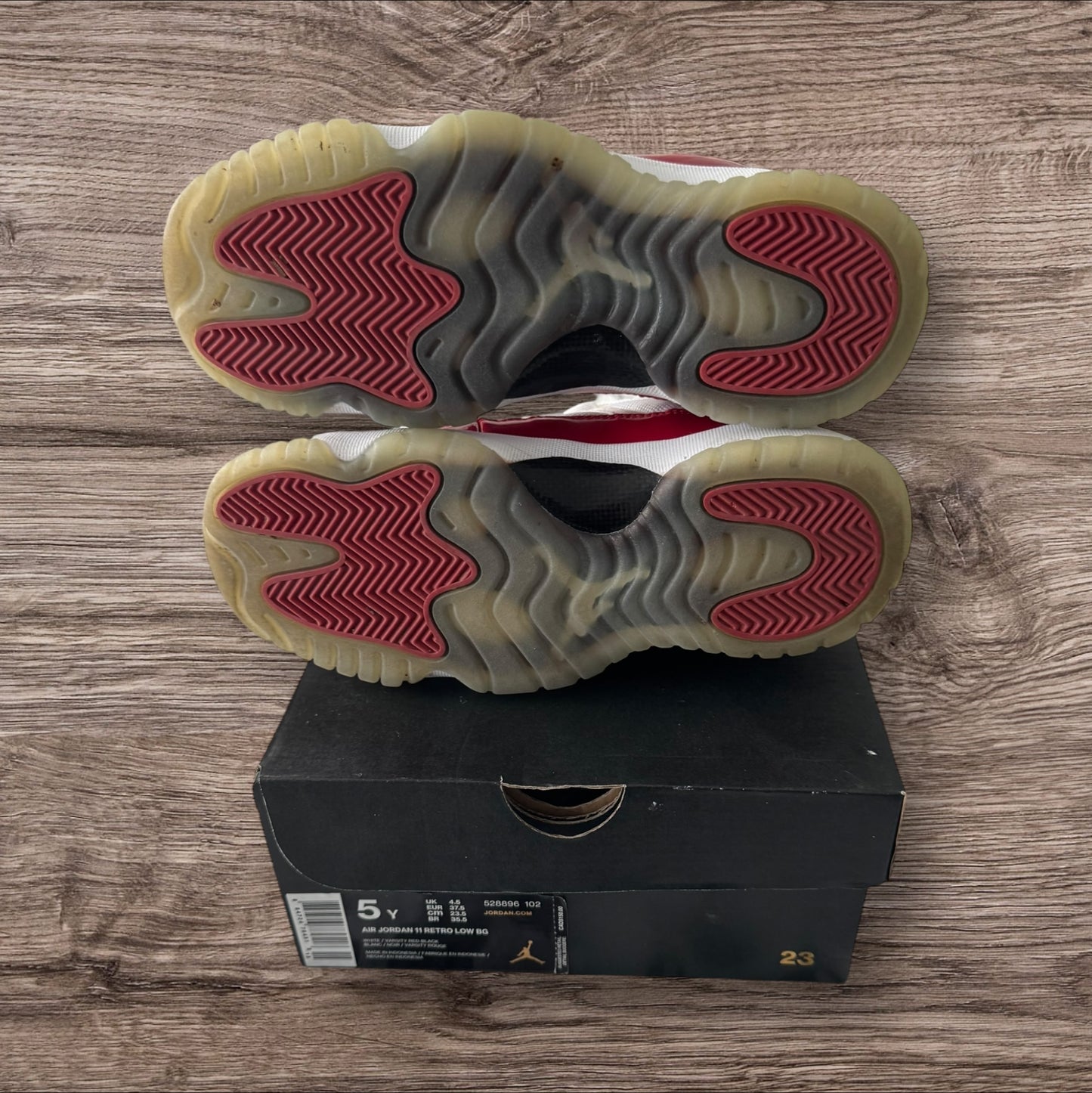 GS Jordan 11 Low Cherry Size 5Y (528896 102)