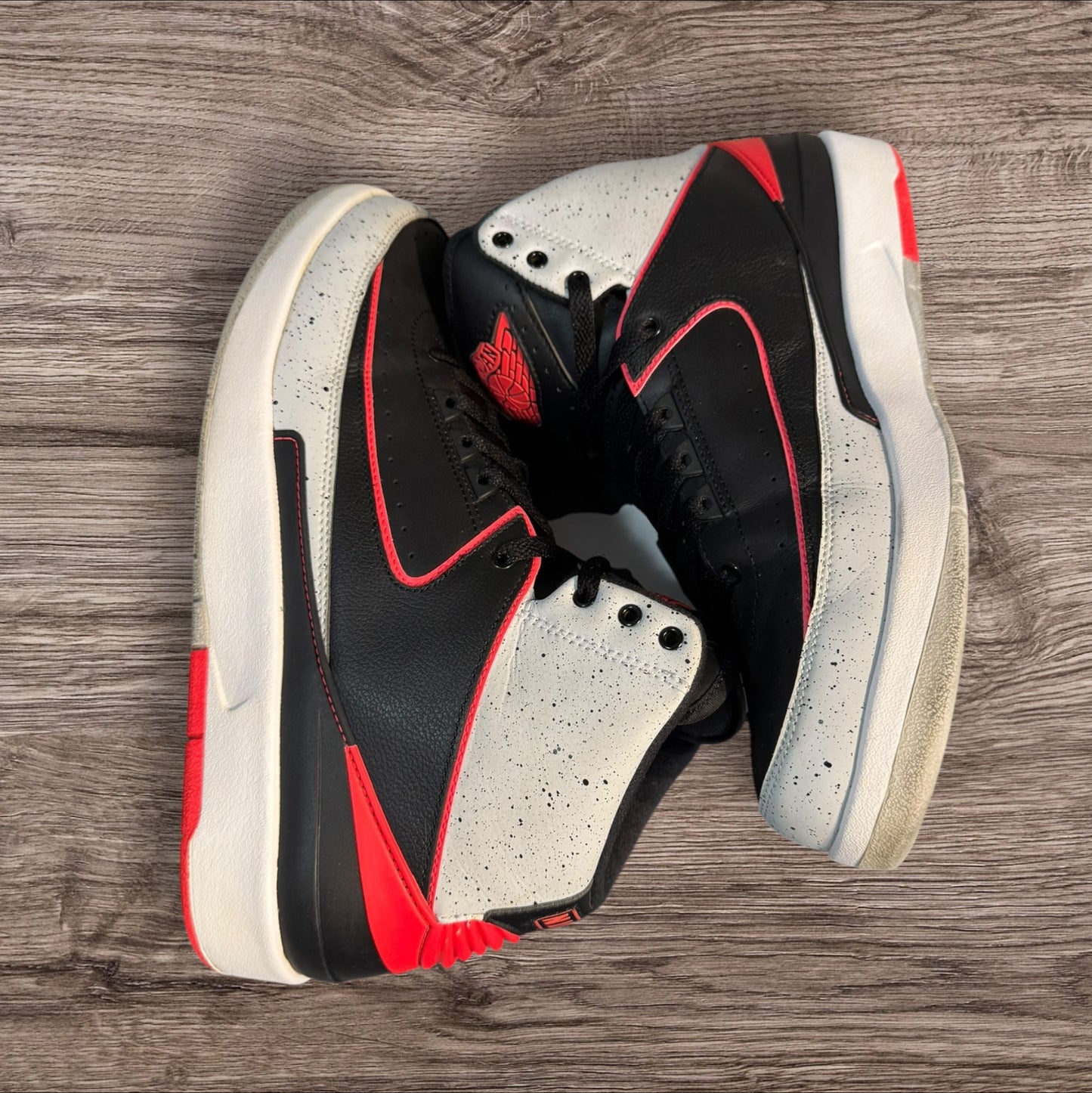 Jordan 2 Infrared Size 10.5 (385475-023)
