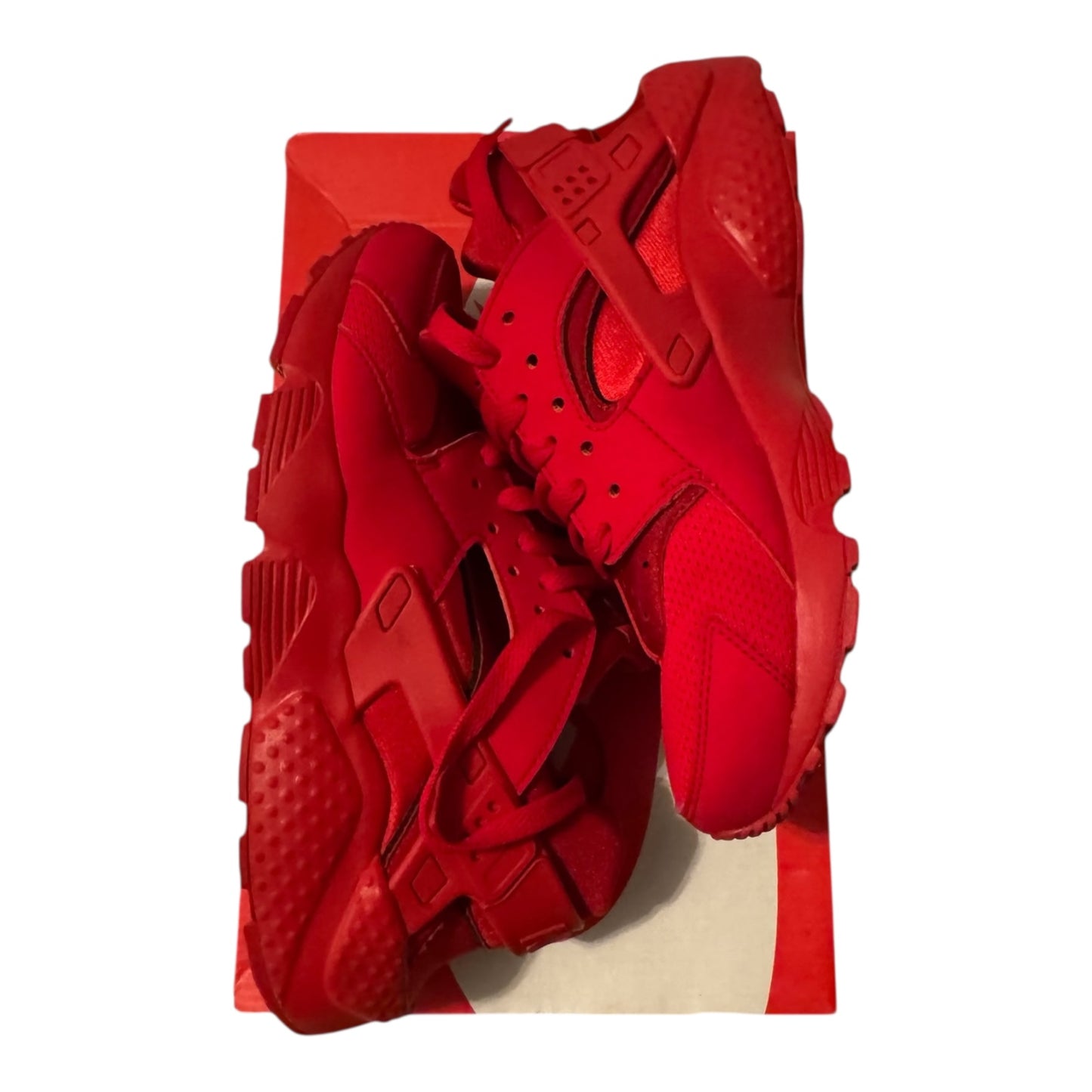 Grade School Huarache Triple Red Size 6Y (654275 600)