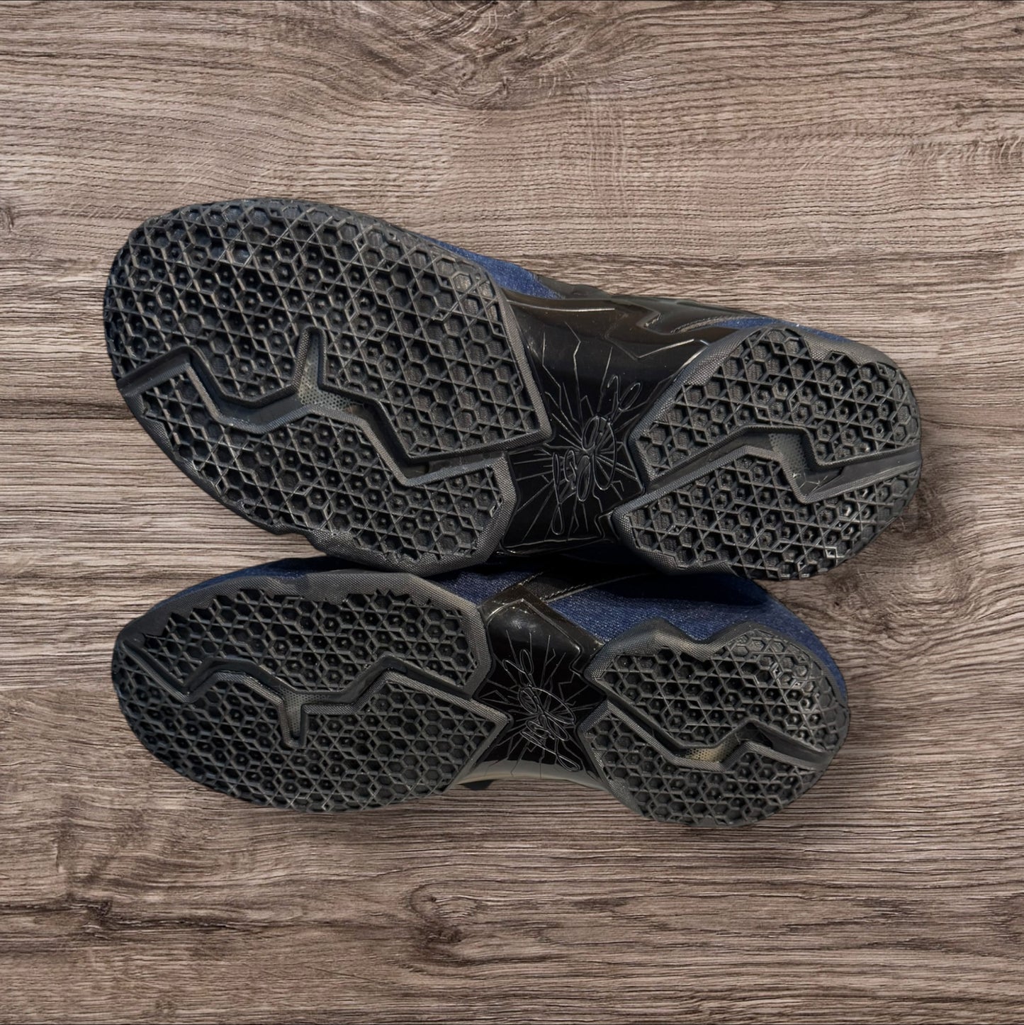 Nike LeBron XI Ext Denim QS Size 9.5 (659509 004)
