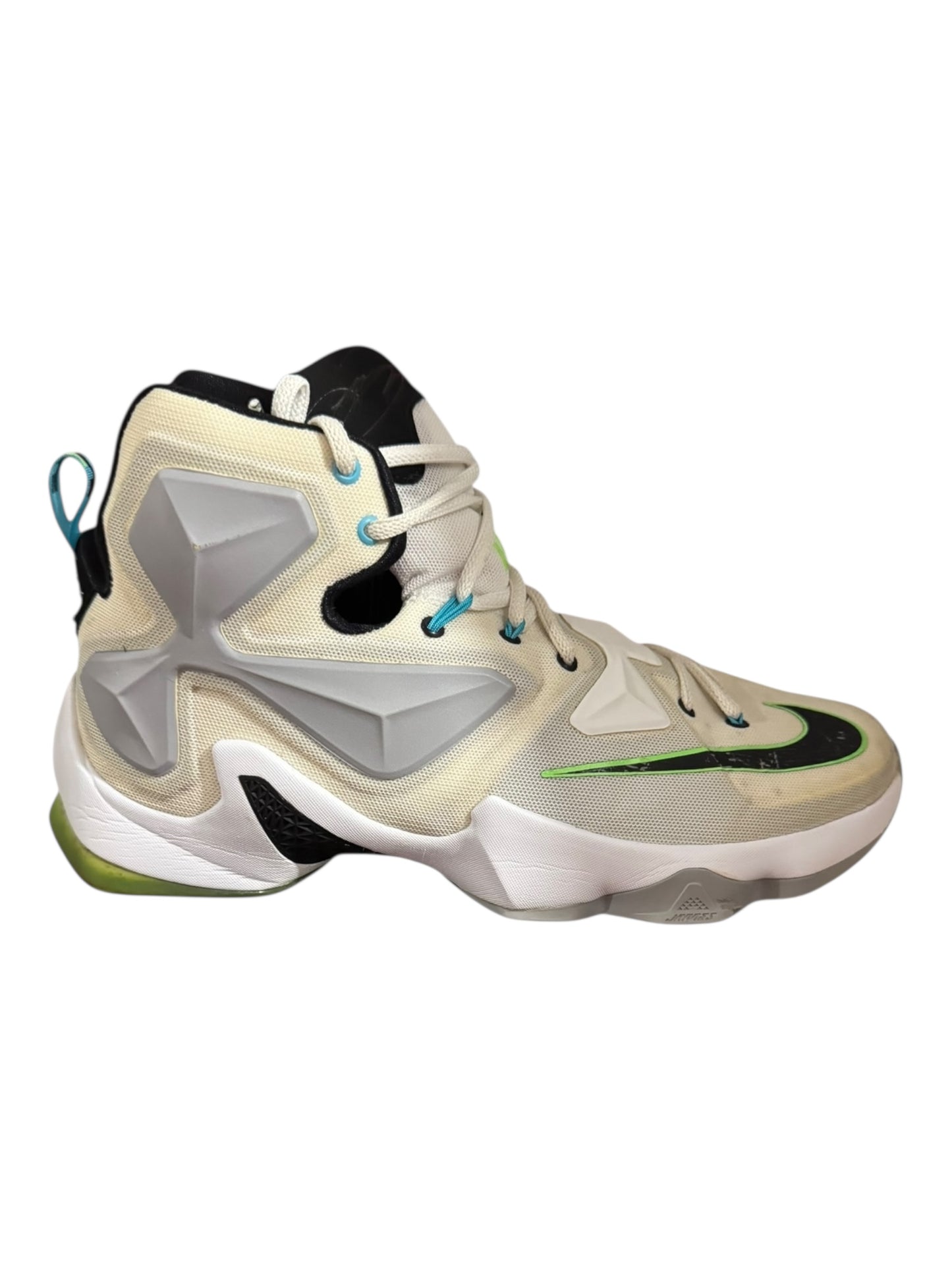 Nike LeBron 13 Commander Force Size 10.5 (807219 100)