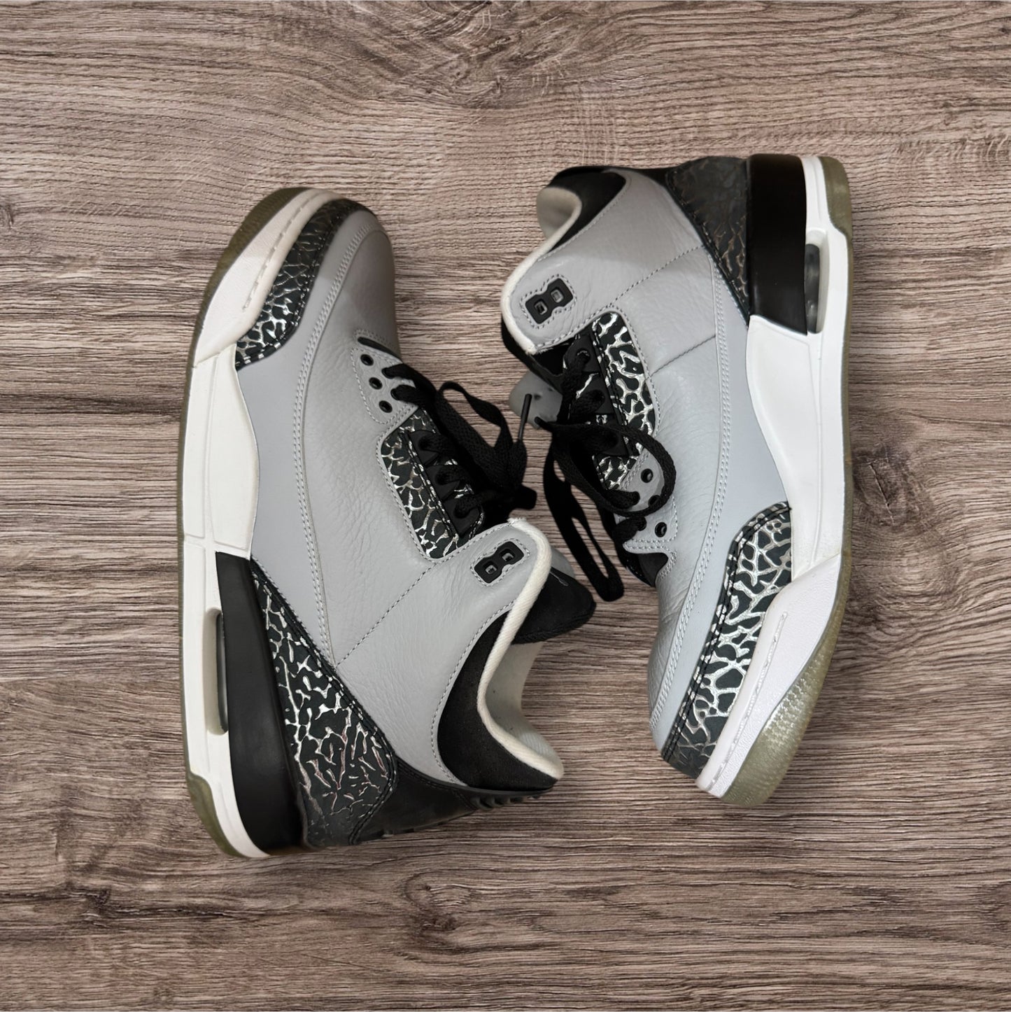 Jordan 3 Wolf Grey No Box Size 9 (No Box, Never Worn 136064-004)