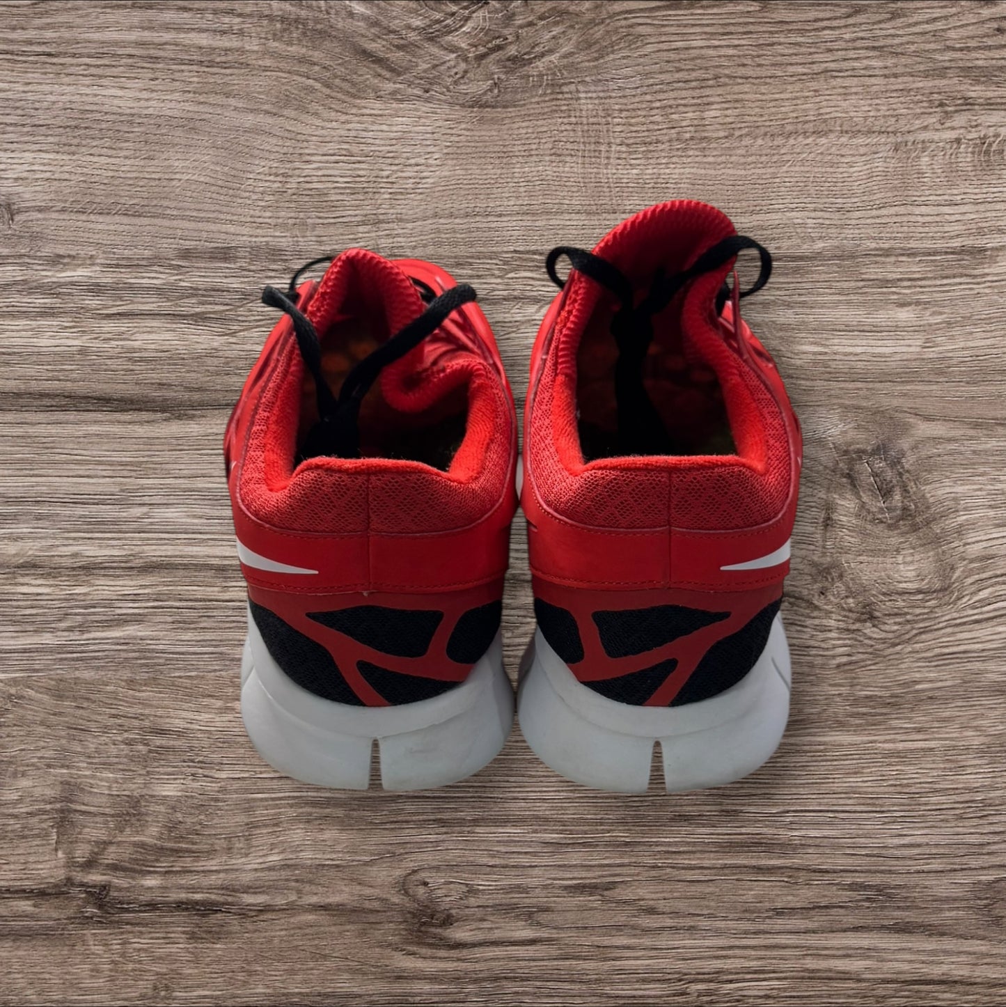 Nike Free Run 2 Challenge Red Size 9.5 (443815-610)