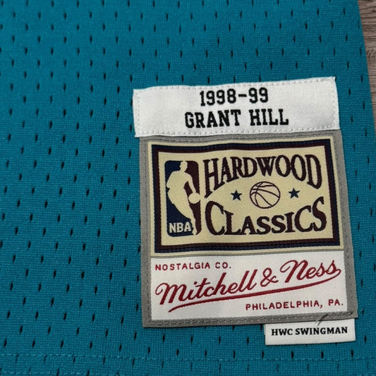 Michell & Ness Detroit Pistons Grant Hill Jersey Size Large