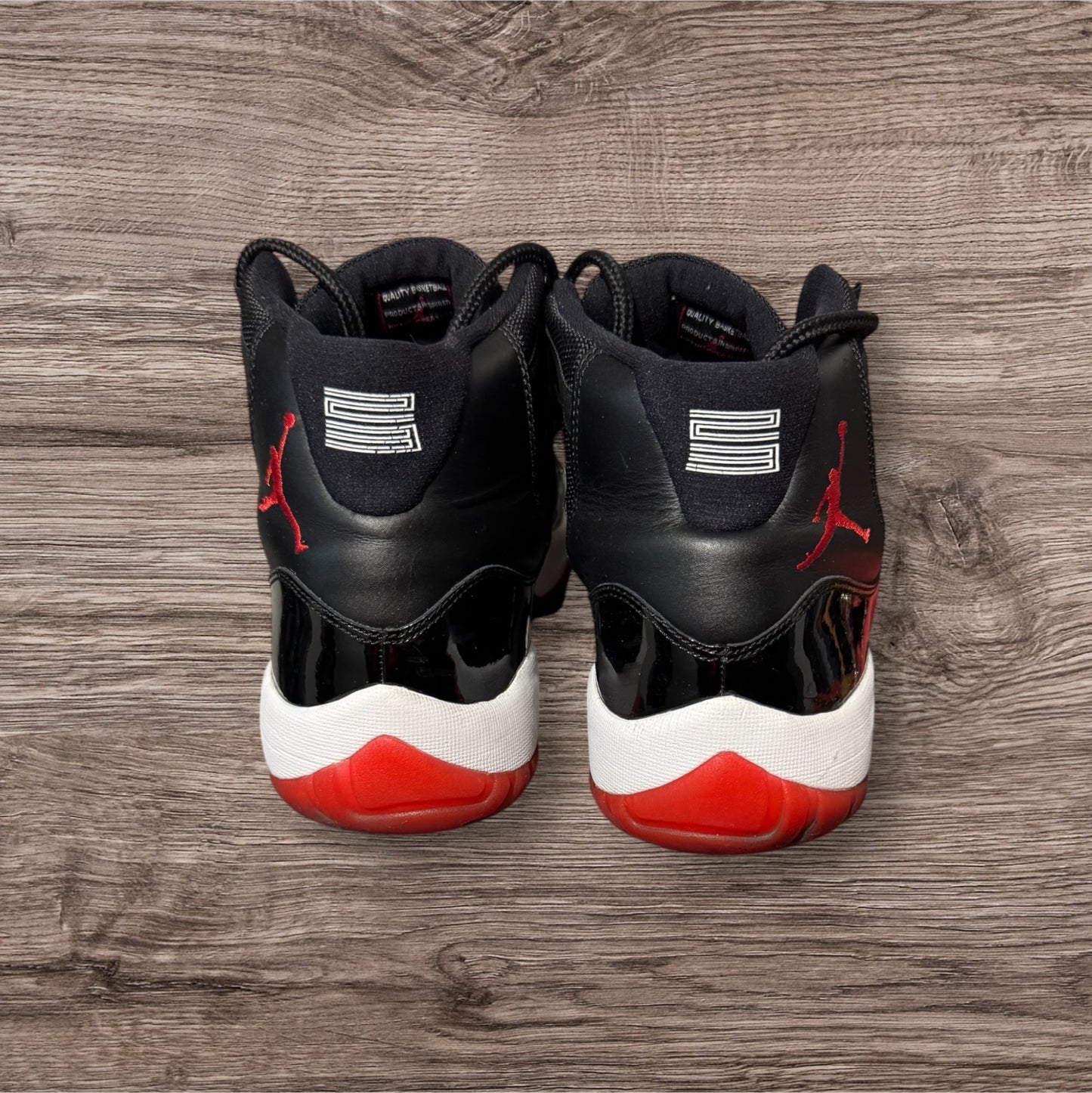 Jordan 11 Playoffs (2012) Size 11.5 (378037 010)